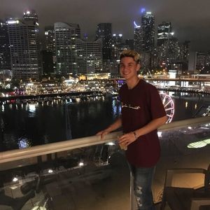 Meet your Posher, Francis